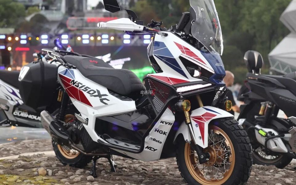 Honda ra mắt ‘vua xe ga’ 150cc hoàn toàn mới giá 74 triệu đồng, trang bị át vía cả SH và Air Blade ảnh 2
