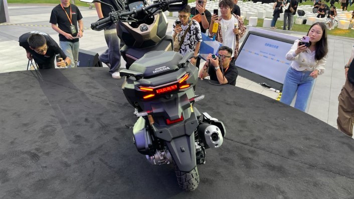 Honda ra mắt ‘vua xe ga’ 150cc hoàn toàn mới giá 74 triệu đồng, trang bị át vía cả SH và Air Blade ảnh 8