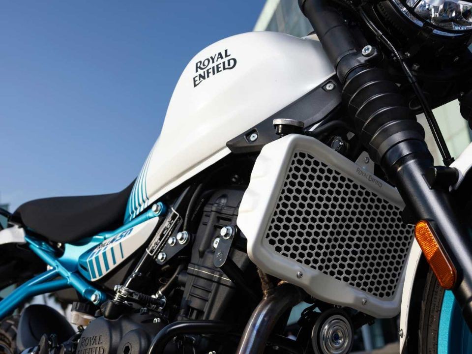 ‘Ma tốc độ’ mới ra mắt với giá rẻ, trang bị phanh ABS 2 kênh ăn đứt Yamaha Exciter và Honda Winner R ảnh 4