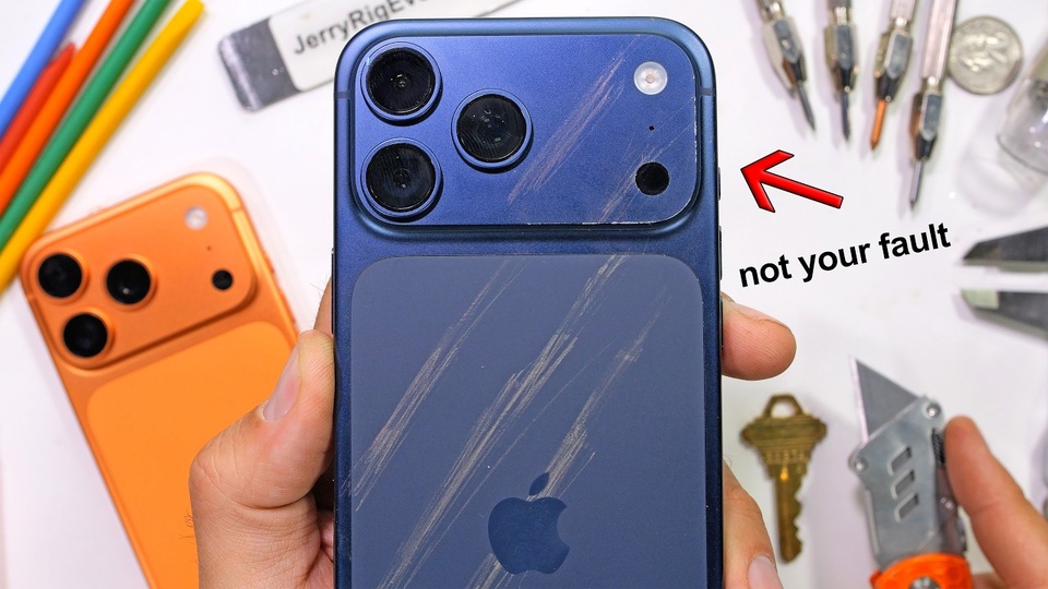 Hé lộ nguyên nhân iPhone 17 Pro dễ trầy xước, bất ngờ nằm ở cụm camera