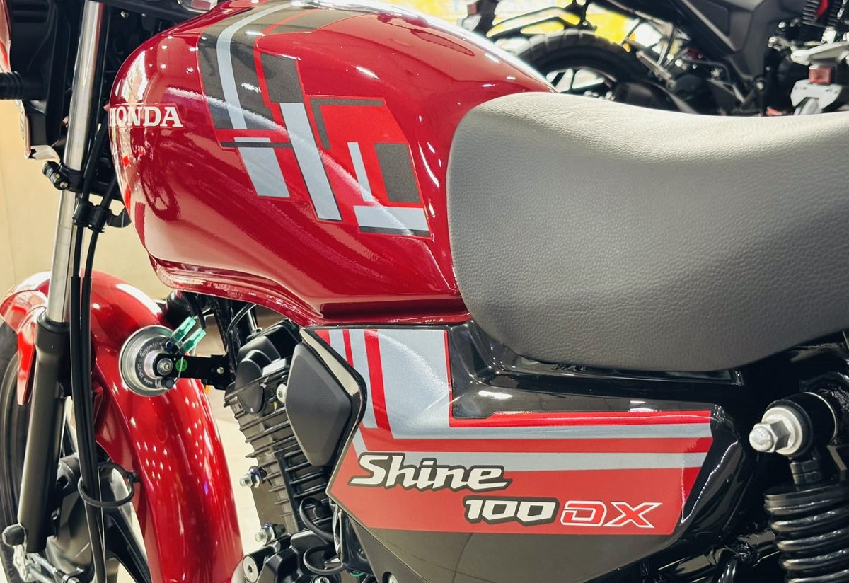 Tin xe máy 25/9: Honda mở bán ‘huyền thoại côn tay’ 100cc mới giá 19 triệu đồng, rẻ hơn hẳn Winner R