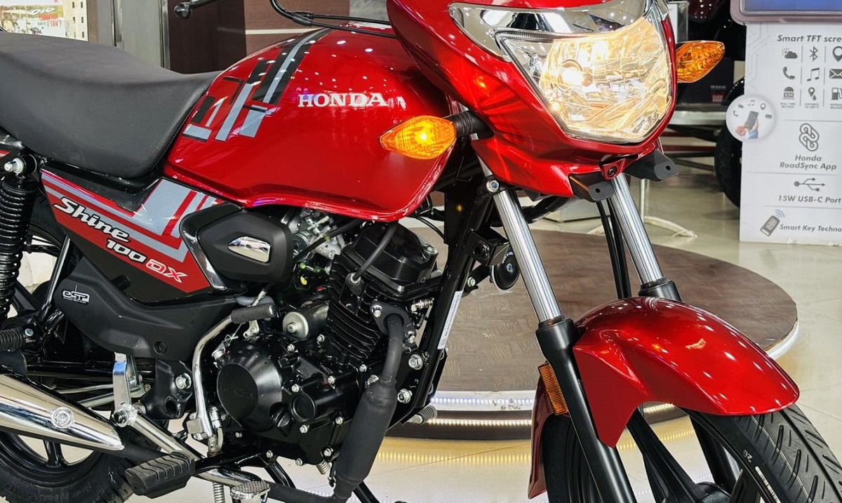 ‘Huyền thoại côn tay’ 100cc mới của Honda về đại lý giá 19 triệu đồng, khắc chế cứng Yamaha Exciter