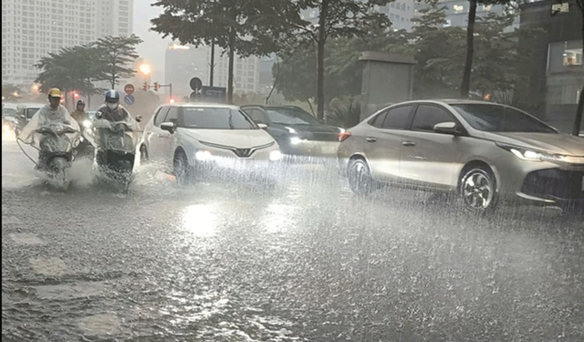 Tin mới nhất về bão số 10: Tốc độ trung bình 30 km/giờ, gây mưa lớn diện rộng ở Bắc Bộ và Trung Bộ