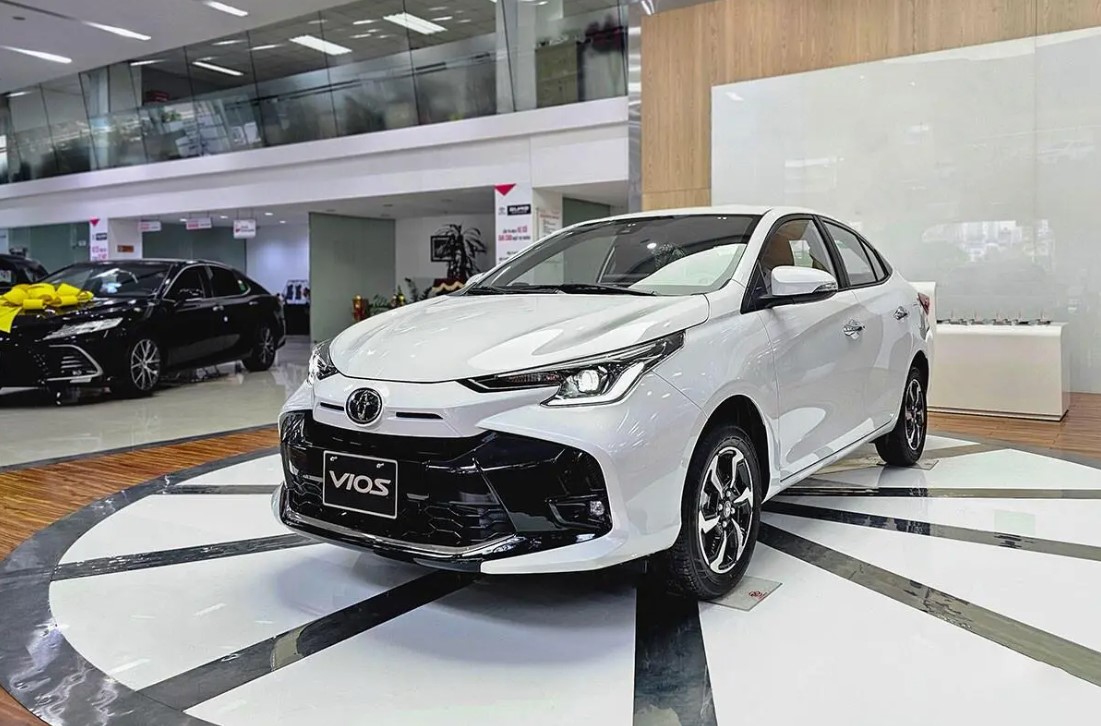 Giá lăn bánh Toyota Vios cuối tháng 9/2025: Rẻ át vía Honda City và Hyundai Accent nhờ \'siêu ưu đãi\'
