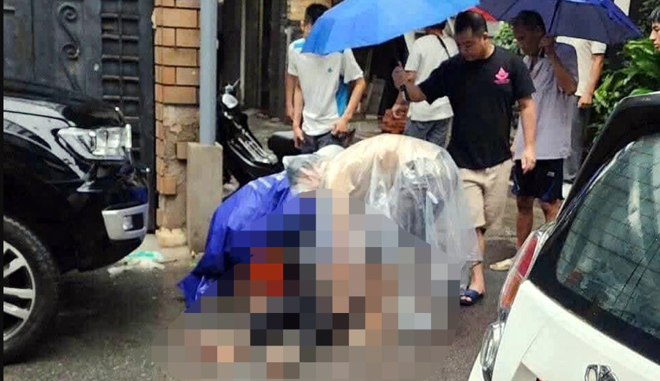 Lãnh đạo phường thông tin nóng vụ người đàn ông tử vong nghi do điện giật ngày Hà Nội ngập sâu