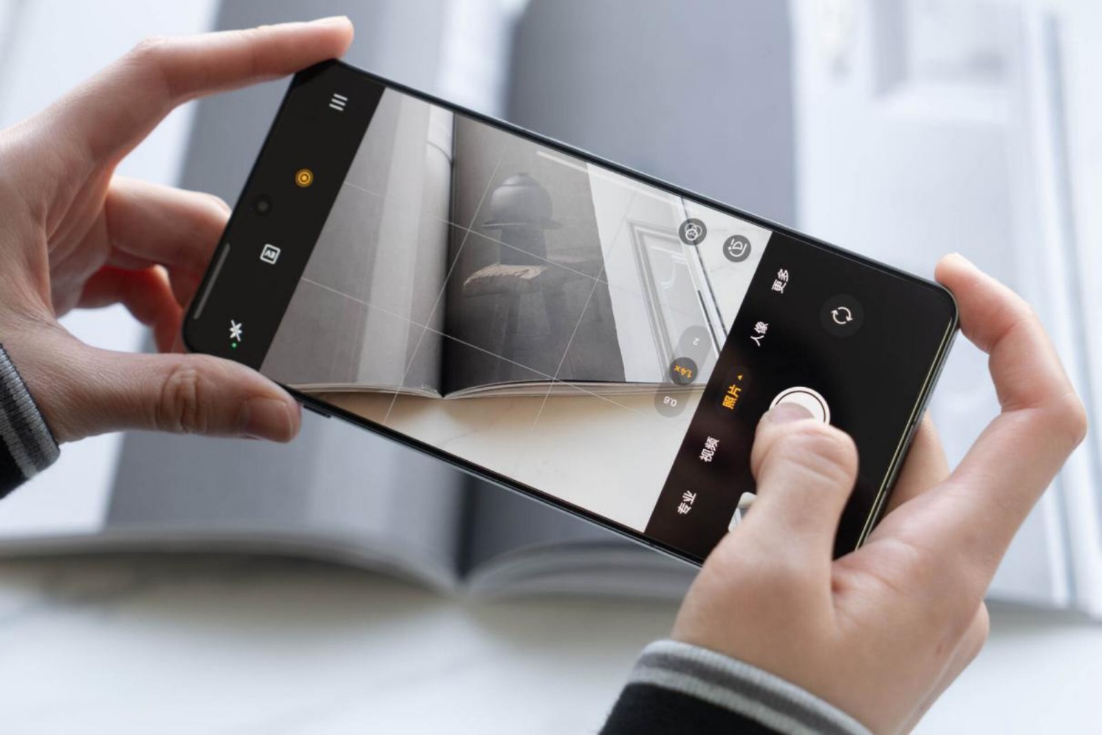 Tin được không? Smartphone 10 triệu đồng giờ cấu hình ngang ngửa flagship