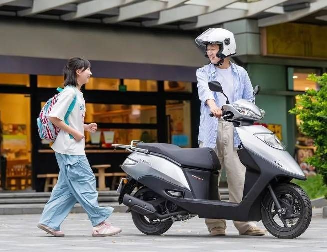 Honda ra mắt ‘huyền thoại xe ga’ mới đẹp như Spacy, giá từ 28 triệu đồng rẻ hơn Vision, có bản ABS ảnh 1
