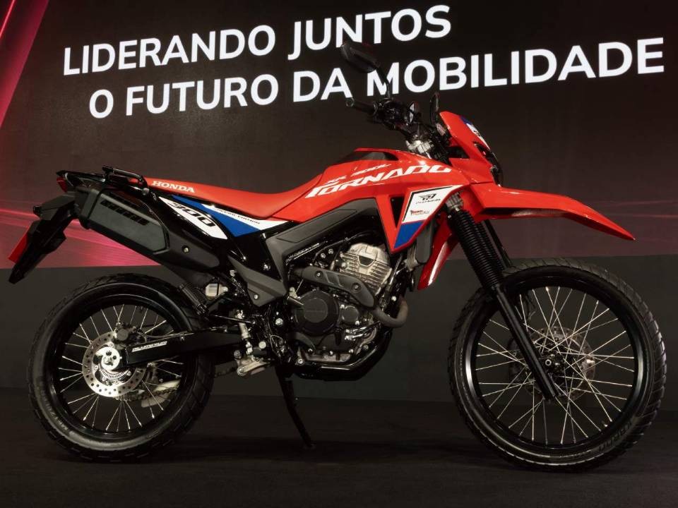 ‘Vua côn tay’ mới của Honda ra mắt: Động cơ 293cc áp đảo Winner R và Yamaha Exciter, có ABS 2 kênh ảnh 2