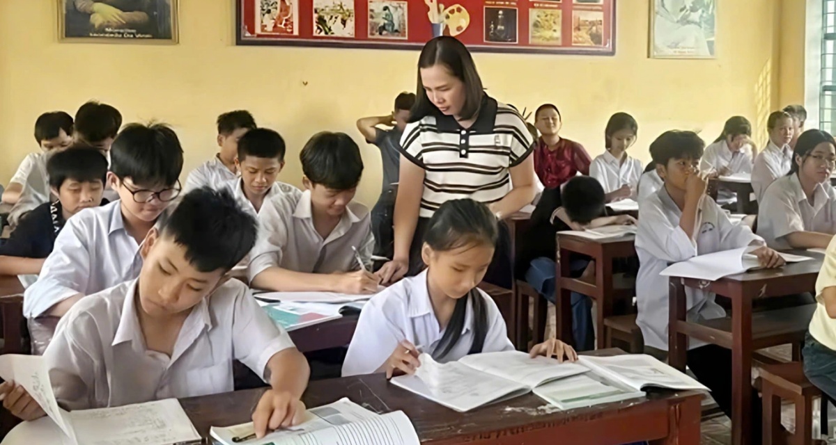 Hơn 53 tỷ đồng chờ chi trả lương và phụ cấp cho gần 900 giáo viên hợp đồng: Ai có tên trong danh sách? 