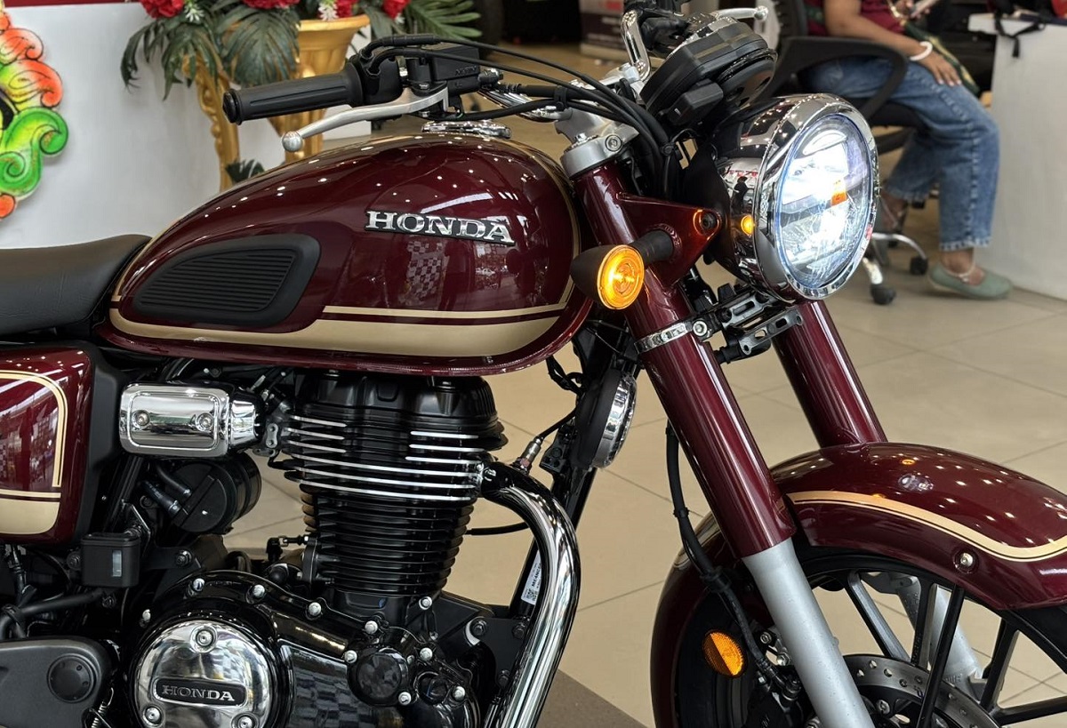 Tin xe cuối tuần: Honda mở bán ‘huyền thoại côn tay’ chất hơn Winner R và Exciter, giá 47 triệu đồng