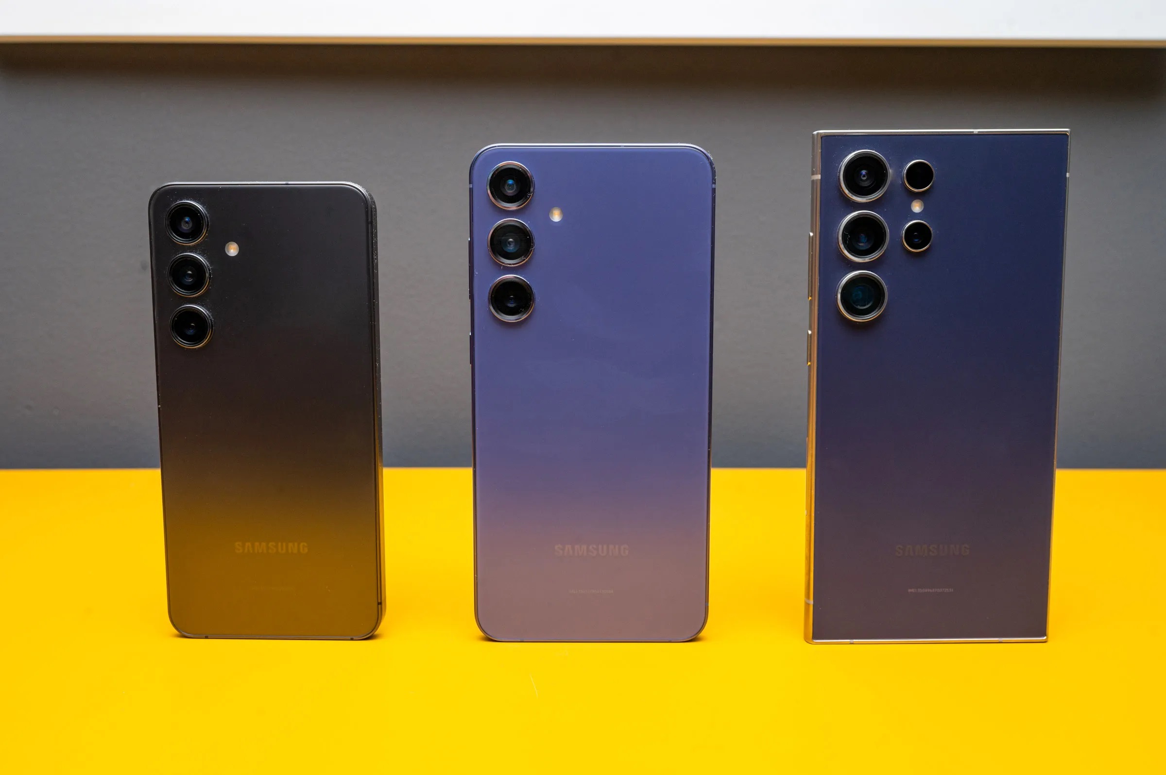 Bảng giá dòng Galaxy S24 tháng 10: Galaxy S24 Ultra vua camera giá rẻ, Galaxy S24 FE vua AI dễ mua