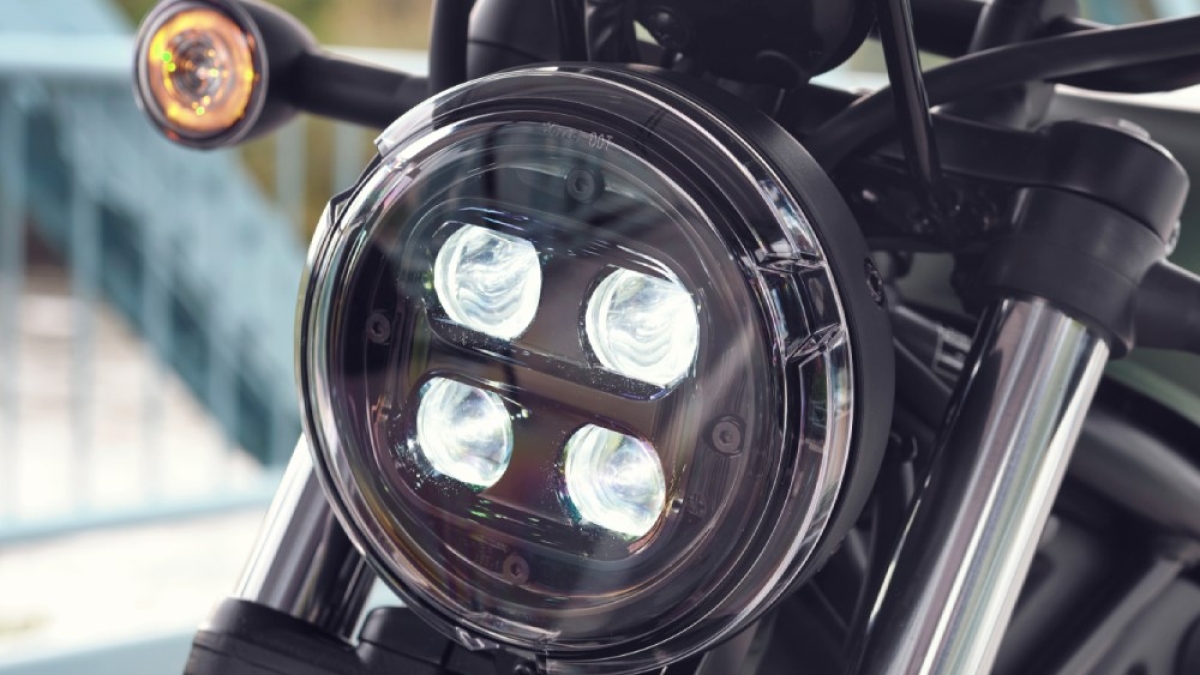 Tin xe máy 13/10: ‘Huyền thoại côn tay’ mới của Honda ra mắt, thiết kế chất hơn Winner R, giá dễ mua