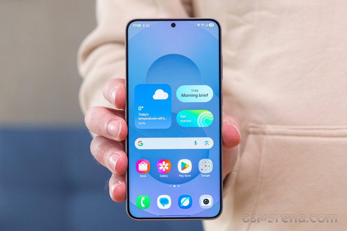 Giảm khủng còn chưa đầy 20 triệu, Galaxy S25 Plus rẻ hơn iPhone Air 10 triệu, ăn đứt iPhone 16 Plus