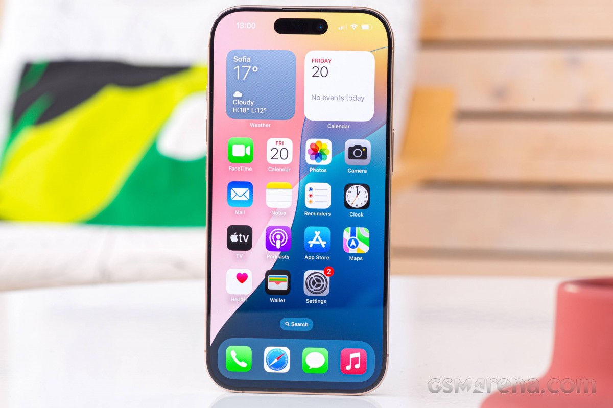 iPhone 16 Pro đại hạ giá tới 5 triệu đồng, trang bị lẫn tính năng đều top 1, lu mờ iPhone 17 Pro đắt đỏ