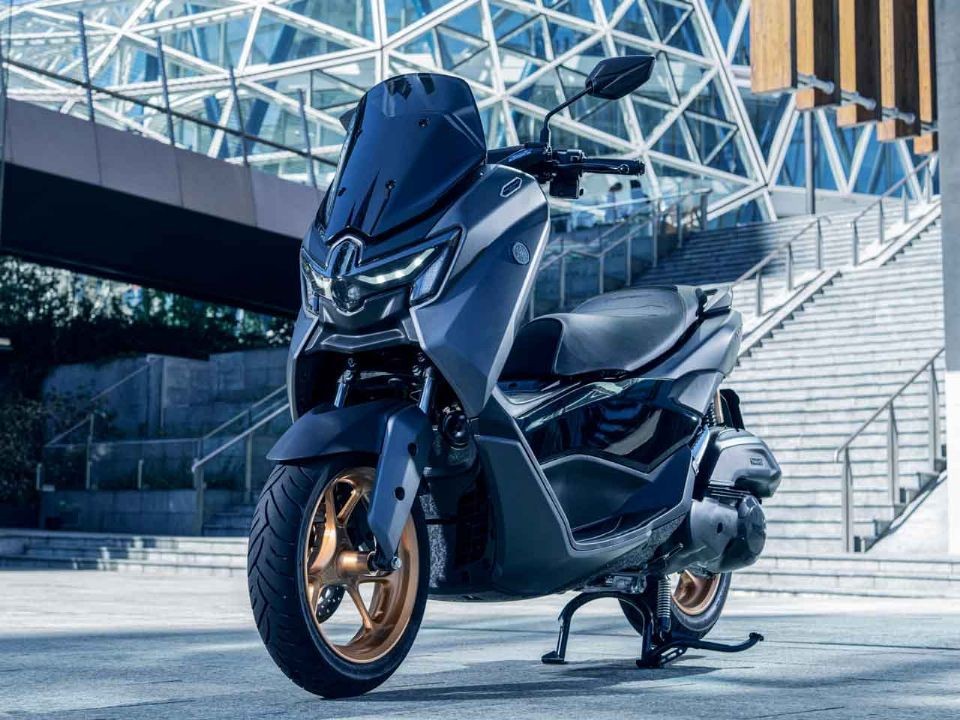 Yamaha chính thức trình làng ‘cơn ác mộng của Honda Air Blade’, đe nẹt cả Vario với trang bị cực xịn ảnh 1
