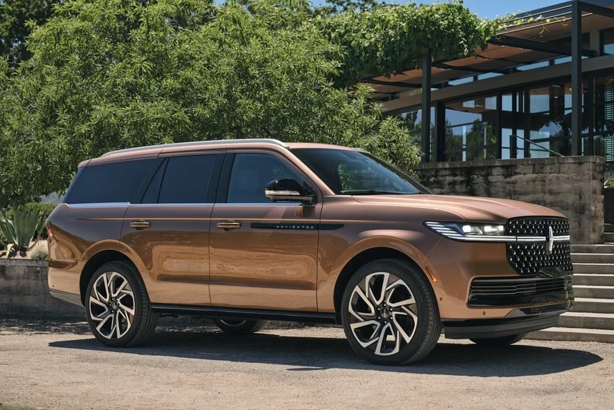 ford-lao-dao-vi-thieu-nhom-hang-loat-mau-xe-phai-ngung-san-xuat3-1761041527.webp