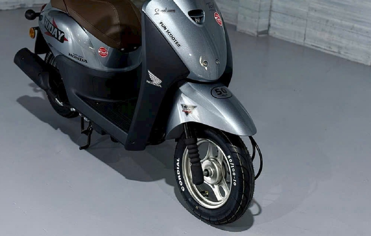 Tin xe máy 21/10: ‘Vua xe ga’ mới giá 19 triệu đồng của Honda về đại lý Việt, đẹp hơn Vision và LEAD