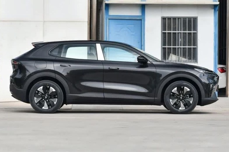Dẹp Mazda CX-5 và Honda CR-V đi, mẫu SUV cỡ D mới giá 432 triệu đồng rẻ như Hyundai Grand i10 ra mắt ảnh 4