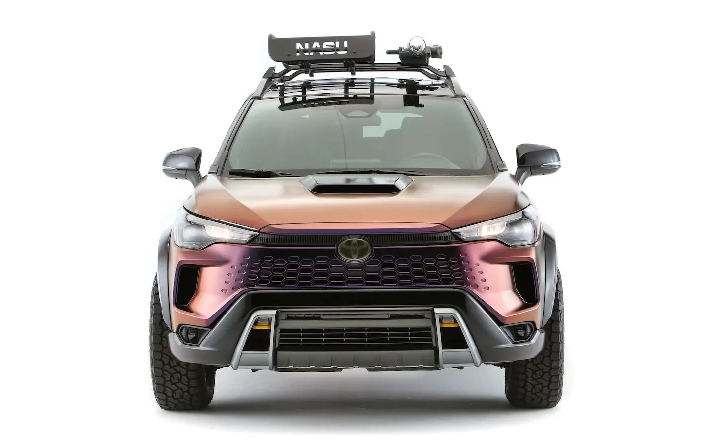 toyota-bat-ngo-tung-ban-corolla-cross-hybrid-off-road-moi-la8-1761118005.webp