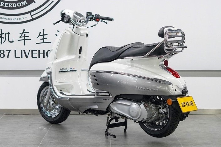 ‘Vua xe ga’ 150cc mới của Pháp ra mắt giá 58 triệu đồng, ‘gây sốt’ vì ‘sang, xịn’ hơn Honda SH Mode ảnh 3