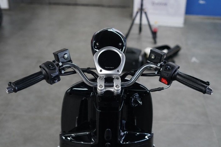 ‘Vua xe ga’ 150cc mới của Pháp ra mắt giá 58 triệu đồng, ‘gây sốt’ vì ‘sang, xịn’ hơn Honda SH Mode ảnh 4