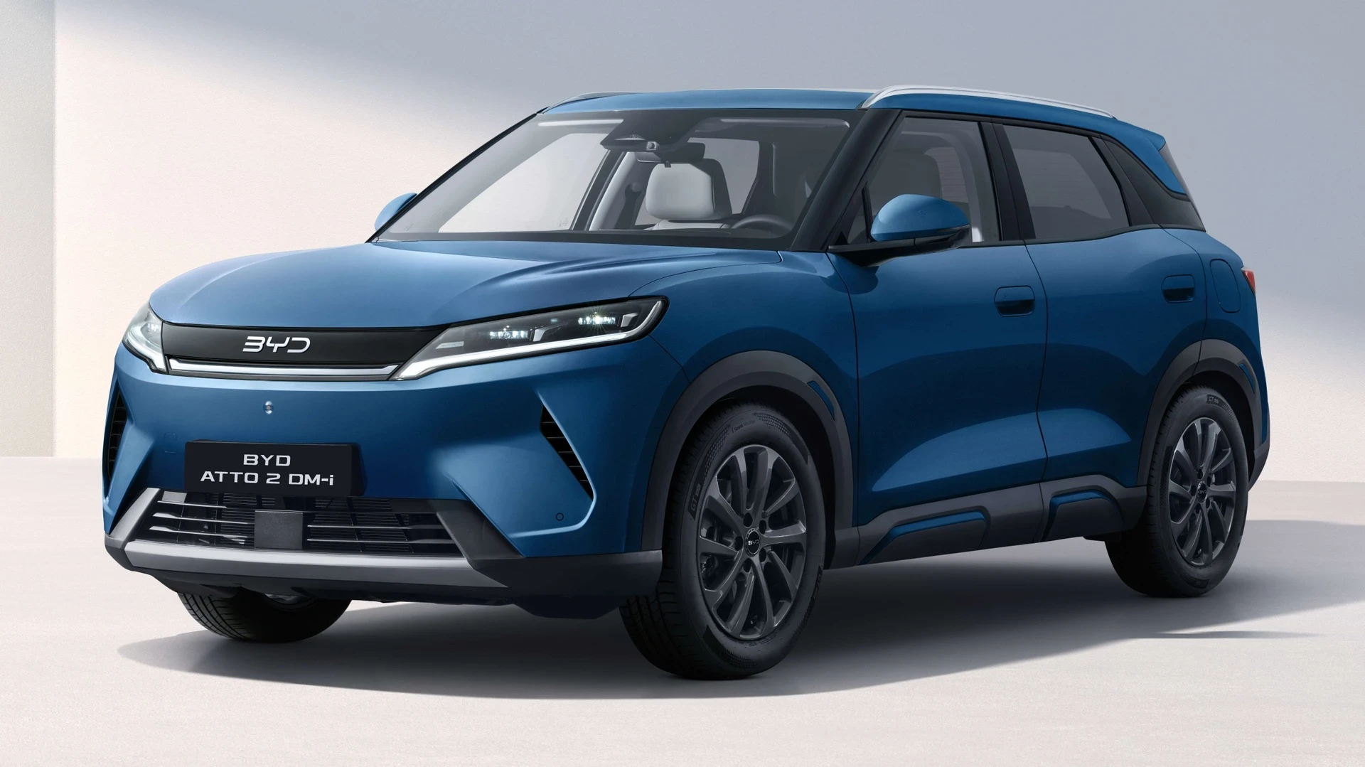 byd-atto-2-ra-mat-ban-hybrid-gia-de-chiu-hon-hua-hen-khuay-dao-thi-truong-viet1-1761296577.webp