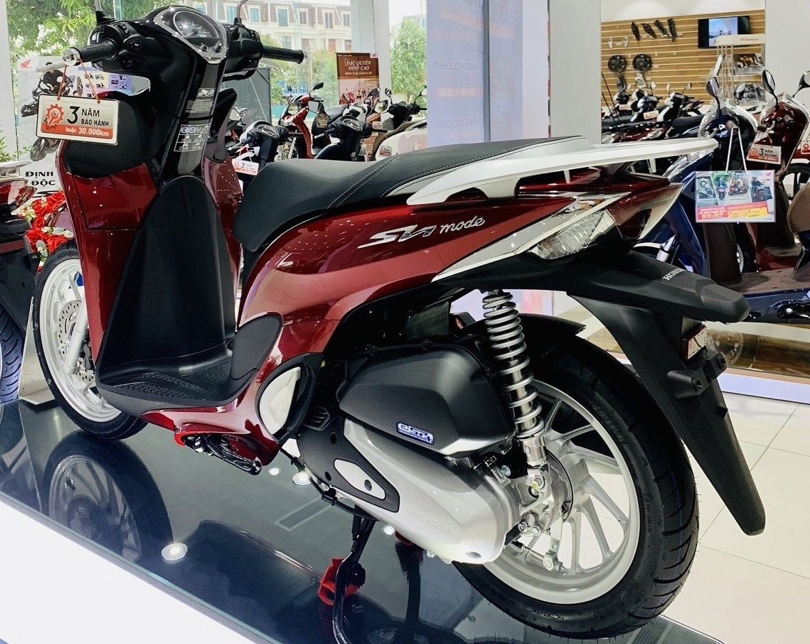 Bảng giá xe Honda SH Mode 2025 cuối tháng 10/2025 giảm \'thủng đáy\': Lấn át Vision và LEAD vì quá rẻ