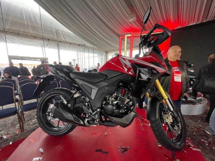 Honda ra mắt 'vua côn tay' 184cc có ABS 2 kênh xịn hơn Winner R và Yamaha Exciter, giá 79 triệu đồng ảnh 1