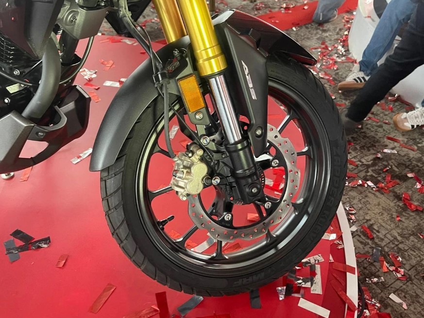 Honda ra mắt 'vua côn tay' 184cc có ABS 2 kênh xịn hơn Winner R và Yamaha Exciter, giá 79 triệu đồng ảnh 9