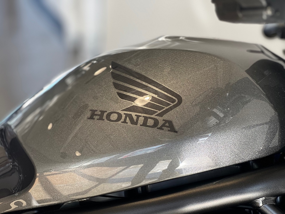 Honda ra mắt ‘huyền thoại côn tay’ mới đẹp hơn cả Winner R: Đẳng cấp vượt thời gian, có ABS, giá mềm