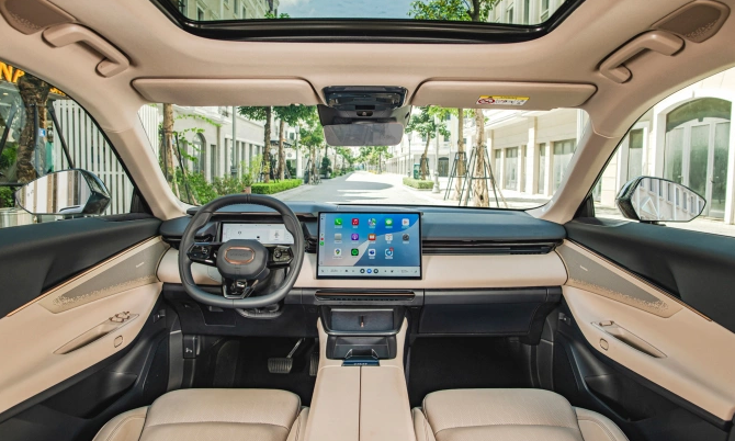 suv-hang-d-lynk-and-co-08-ra-mat-tai-viet-nam-gia-tu-1299-ty-dong-doi-thu-moi-khien-hyundai-santa-fe-phai-de-chung2-1761364996.PNG