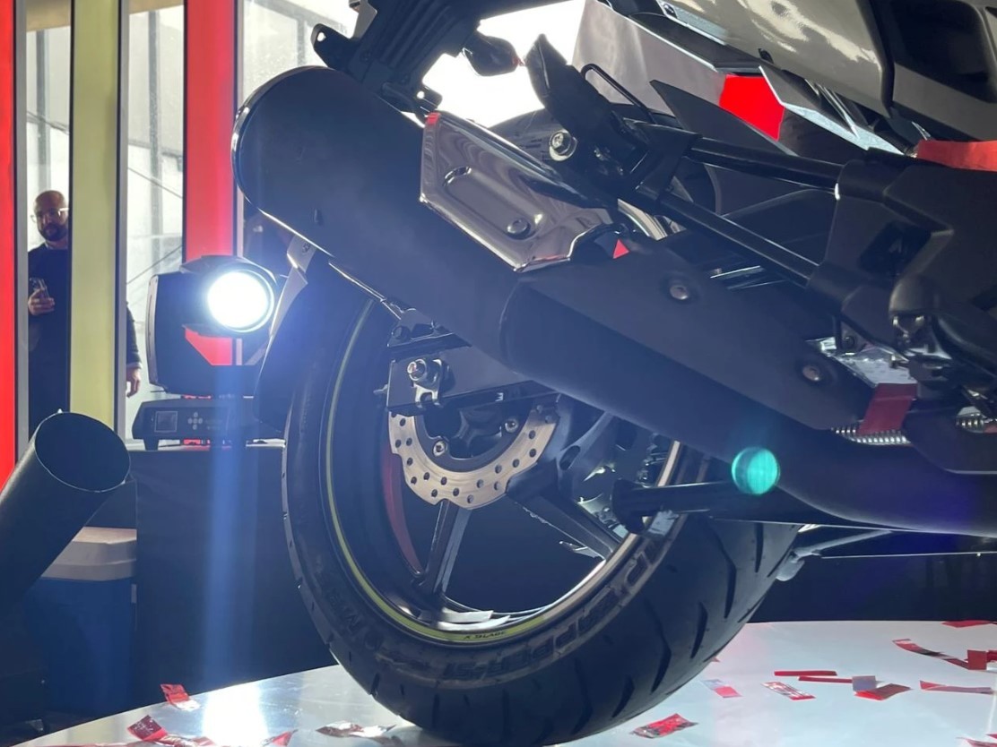 'Vua côn tay' 160cc mới của Honda ra mắt giá 55 triệu đồng, đẹp át vía cả Winner R và Yamaha Exciter ảnh 11