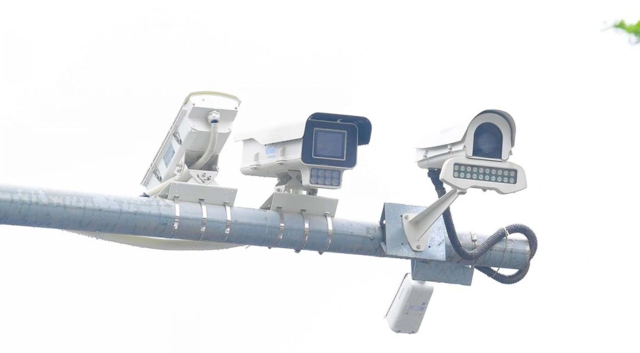 camera-giao-thong-ai-thong-minh-toi-muc-nao-ma-tai-xe-kho-thoat-phat-nguoi1-1761556027.jpg
