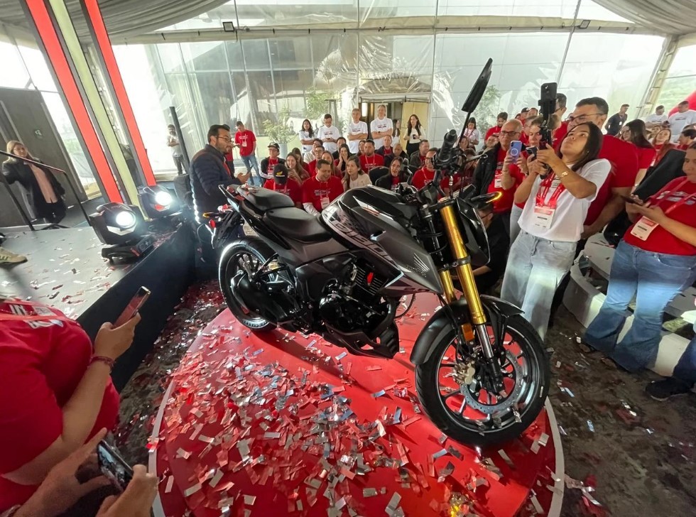 ‘Đè bẹp’ Yamaha Exciter, Honda ra mắt ‘vua côn tay’ mới, giá cực rẻ mà có ABS 2 kênh ăn đứt Winner R ảnh 1