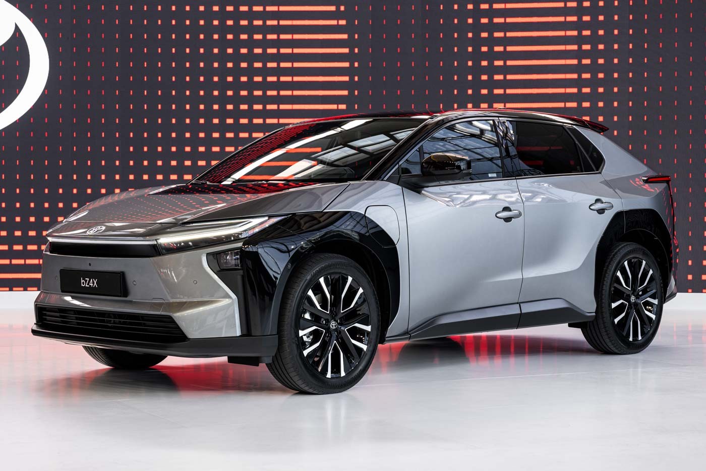 hai-suv-dien-toyota-sap-do-bo-dong-nam-a-lap-rap-de-gia-sieu-mem1-1761557801.webp