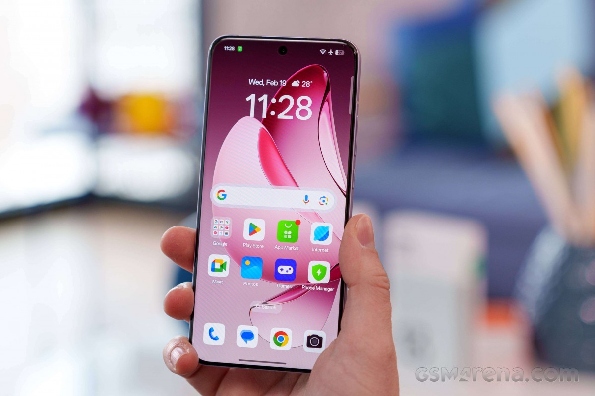 OPPO Reno13 Pro 5G đại chiến Galaxy S25, pin khủng 5.800 mAh, sạc 80W đe nẹt iPhone 17