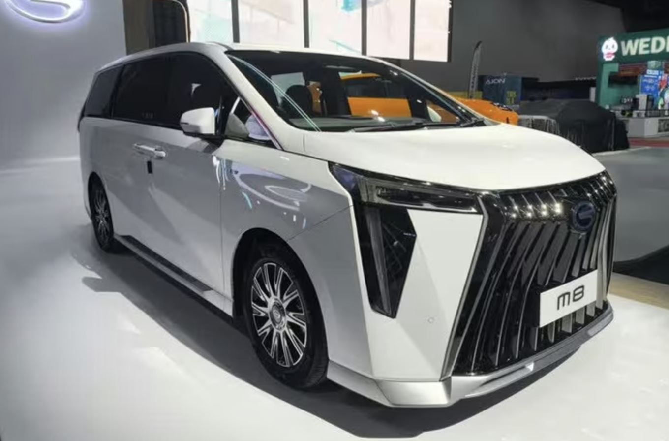xe-mpv-hybrid-hon-370-ma-luc-tiet-kiem-xang-chi-11-lit100-km-canh-tranh-voi-toyota-alphard2-1761558334.png
