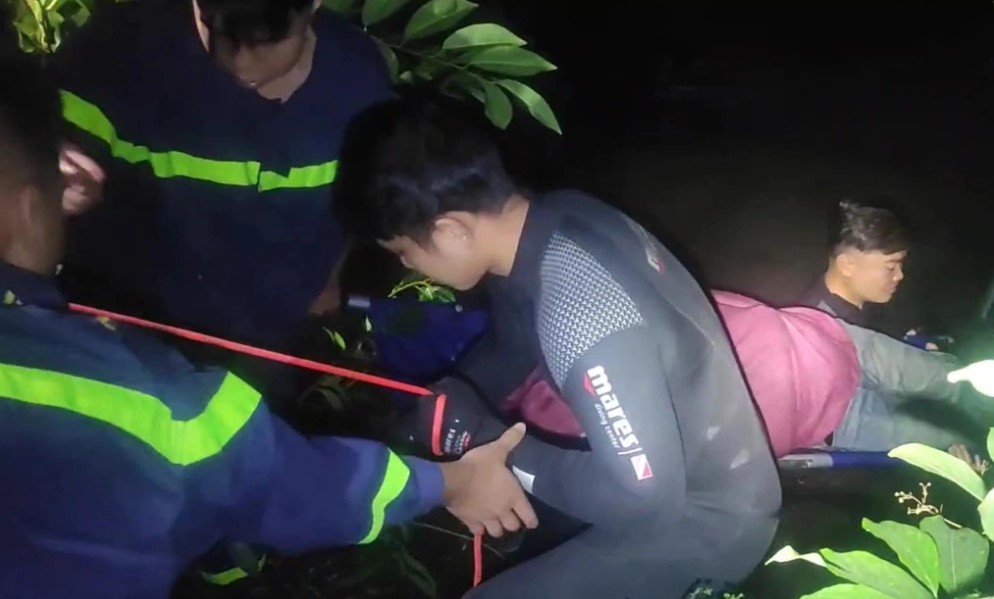 Danh t&iacute;nh người đ&agrave;n &ocirc;ng mất t&iacute;ch tại mương nước trạm bơm l&uacute;c nửa đ&ecirc;m, hiện trường vụ việc g&acirc;y x&oacute;t xa