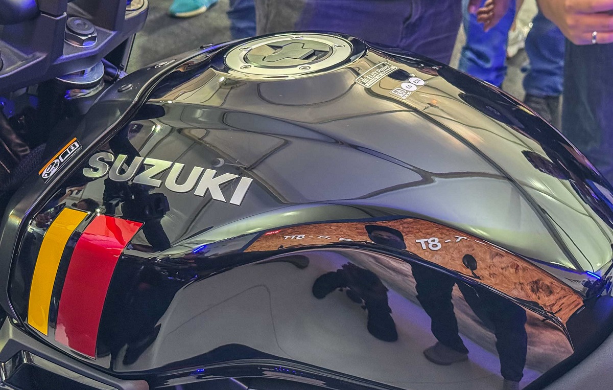 Suzuki chính thức ra mắt ‘huyền thoại côn tay’ mới xịn hơn Honda Winner R và Exciter, có ABS, giá rẻ