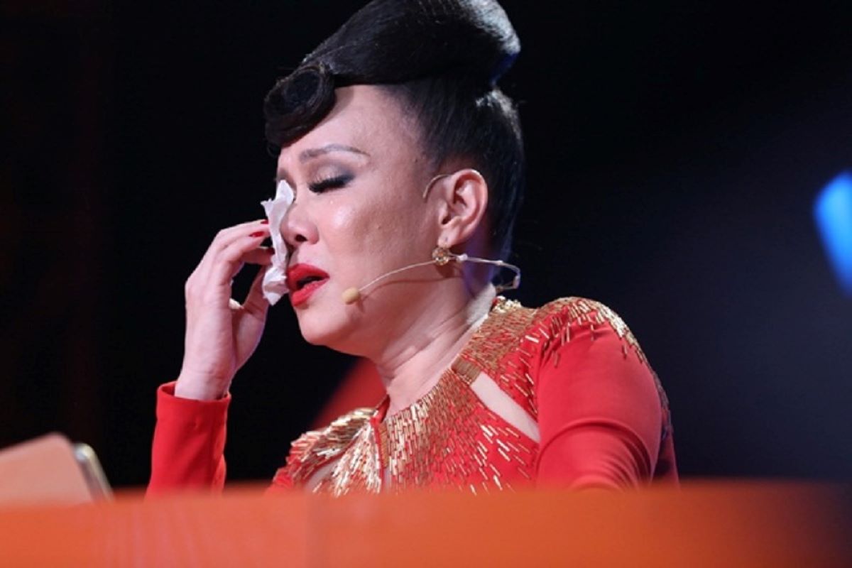 Động thái mới nhất của nghệ sĩ Việt Hương khi dính tin đồn qua đời