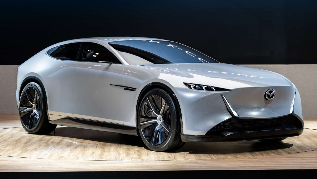 Mazda Vision X-Coupe ra mắt: ‘Hậu duệ’ của Mazda 3, công suất 510 mã lực