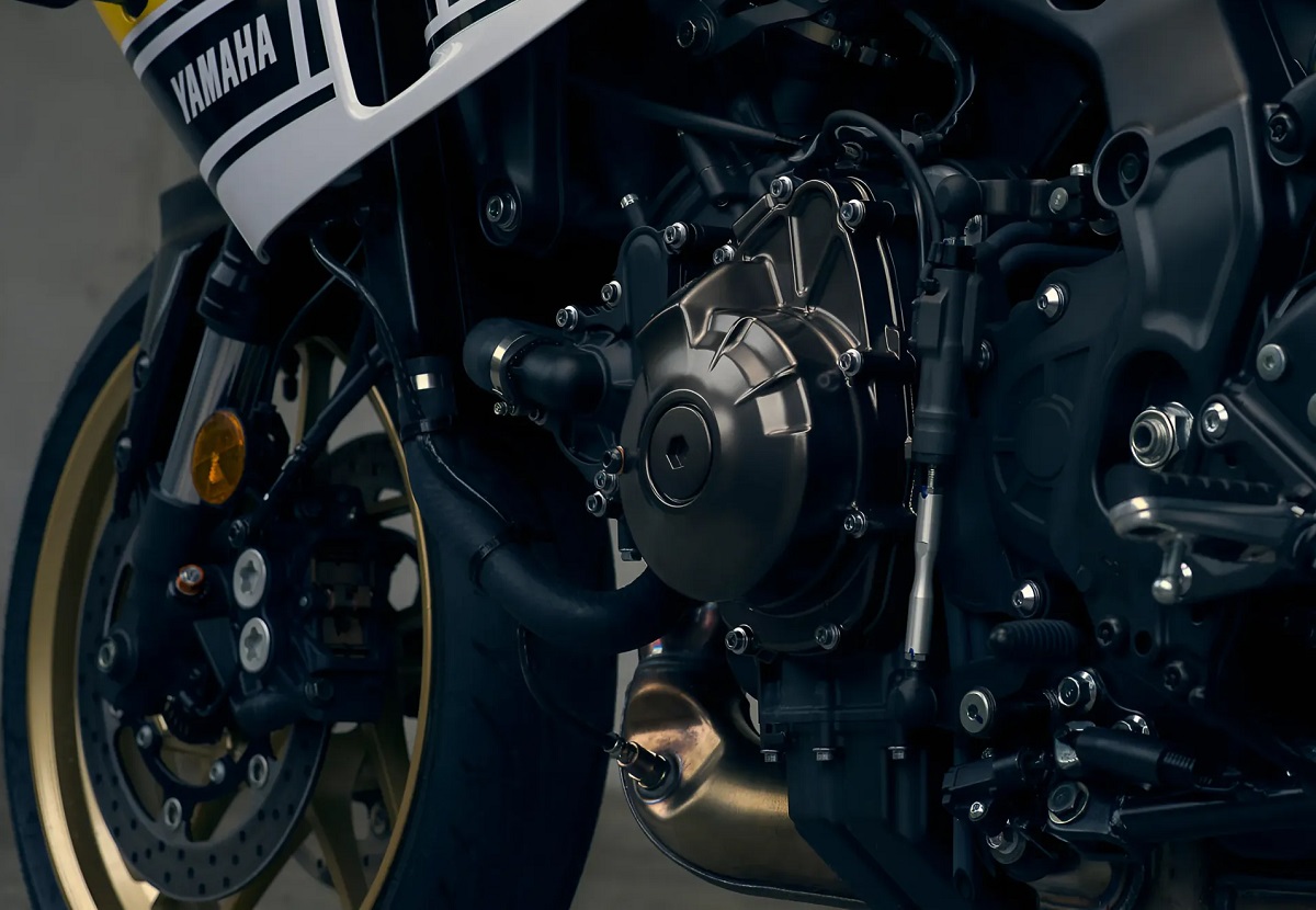 ‘Huyền thoại côn tay’ kinh điển của Yamaha chính thức ra mắt: Đẳng cấp \'vượt thời gian\', giá cực mềm