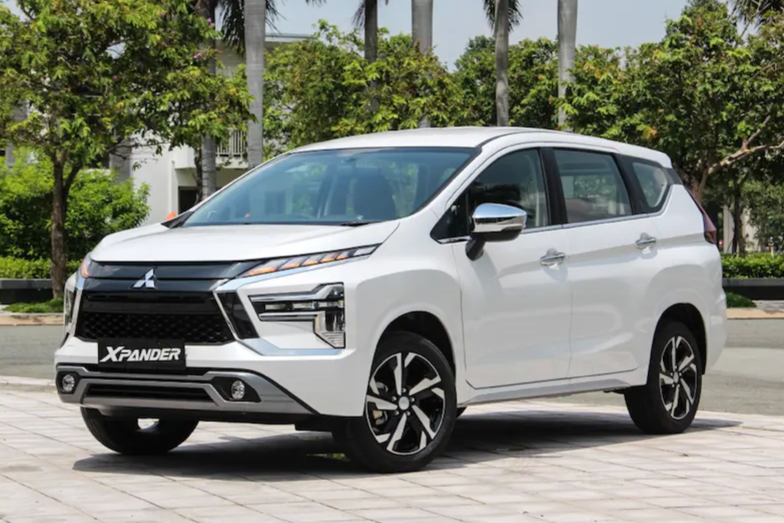 Mitsubishi Xpander vững ngôi vương MPV tại Việt Nam, Toyota chưa thể vượt mặt