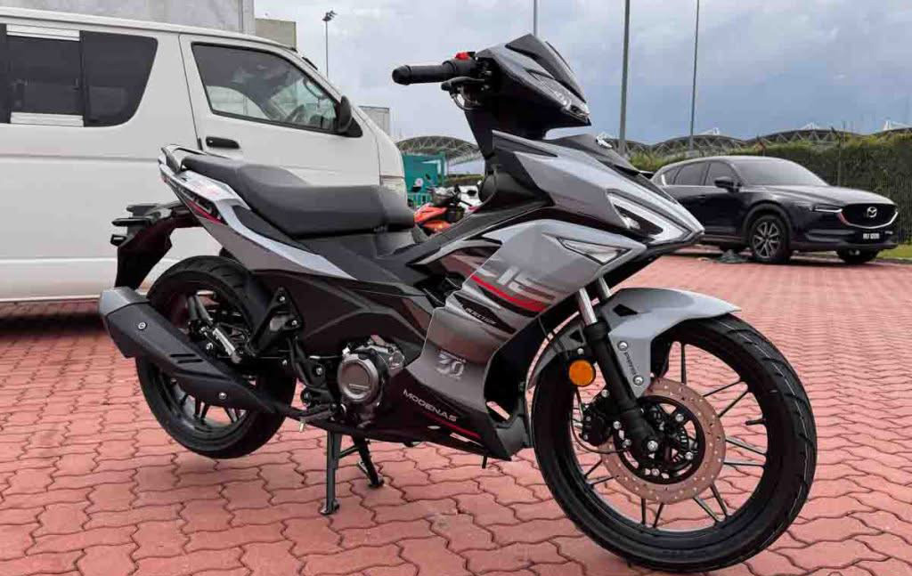 Tin xe trưa 31/10: ‘Kẻ hủy diệt’ Exciter và Winner R chính thức mở bán với giá 45 triệu đồng, có ABS