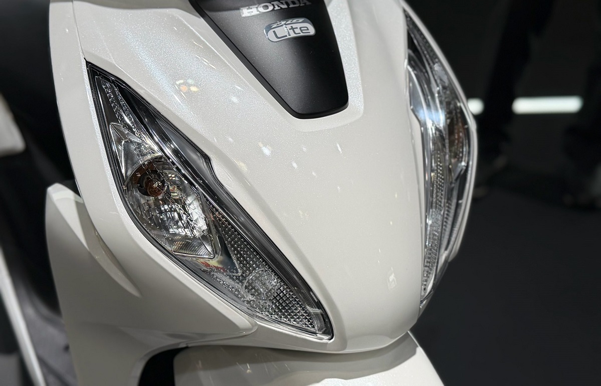 Tin xe cuối tuần: Ảnh thực tế Honda Vision phiên bản 2026 vừa ra mắt, đẹp át vía SH Mode, giá cực rẻ