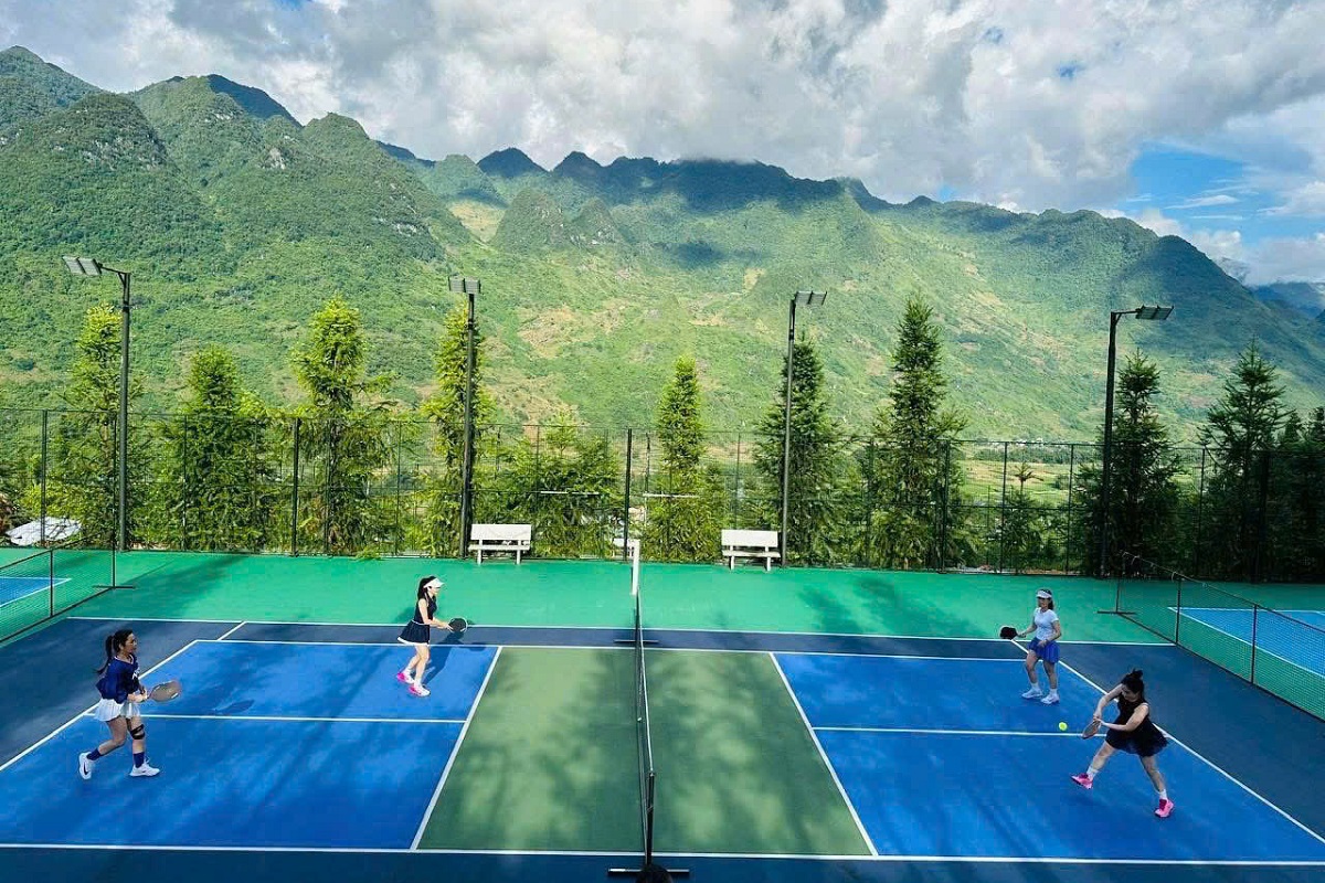 Cận cảnh sân pickleball đẹp như \'chốn tiên cảnh\' giữa núi rừng Đông Bắc