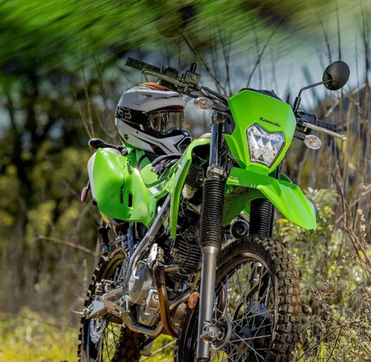 ‘Vua côn tay’ 233cc mới của Nhật ra mắt với giá hấp dẫn, thiết kế hoang dã làm lu mờ Yamaha Exciter ảnh 1