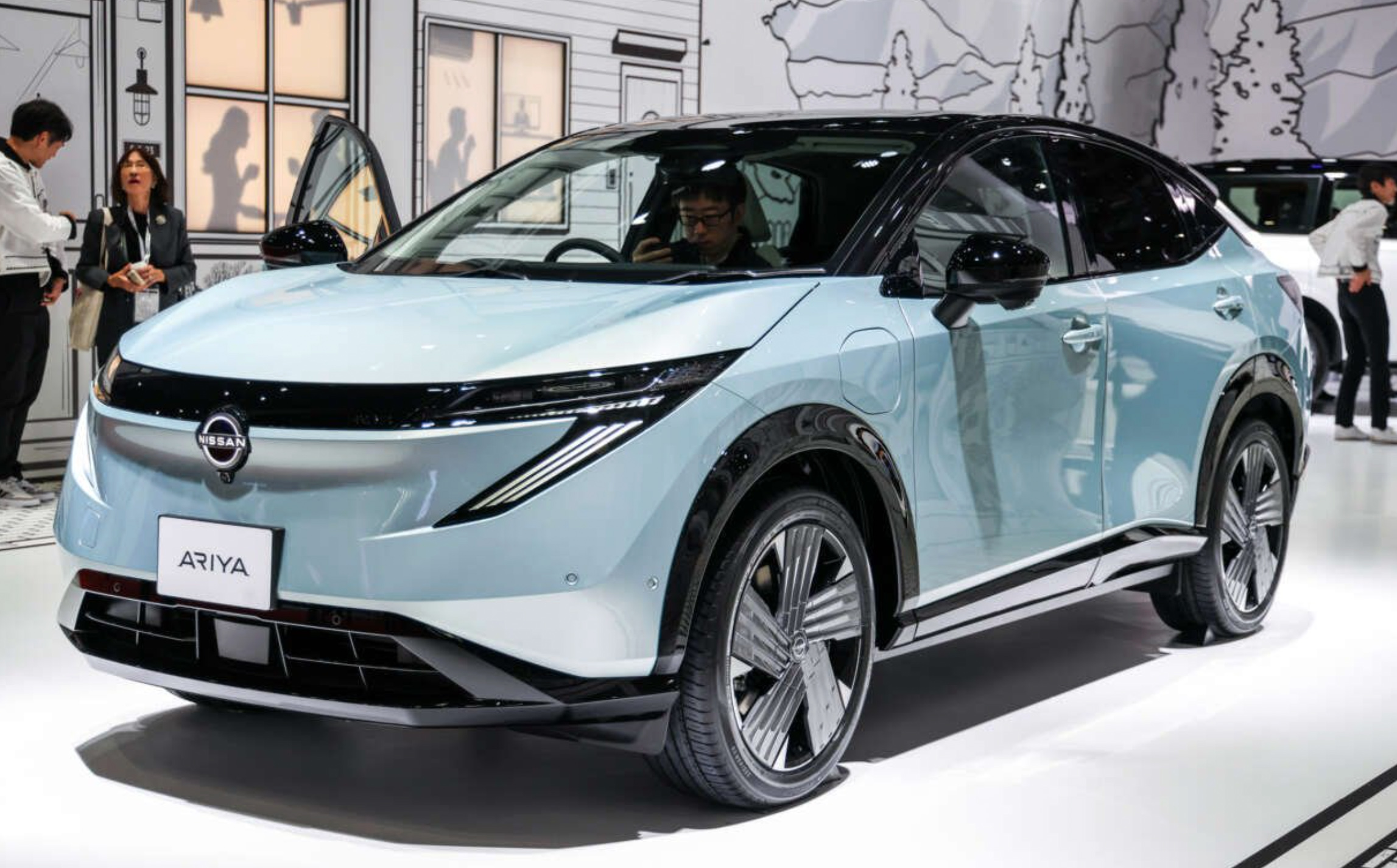 Nissan Ariya 2026 facelift lột xác với Google tích hợp, ‘đe nẹt’ Tesla Model Y