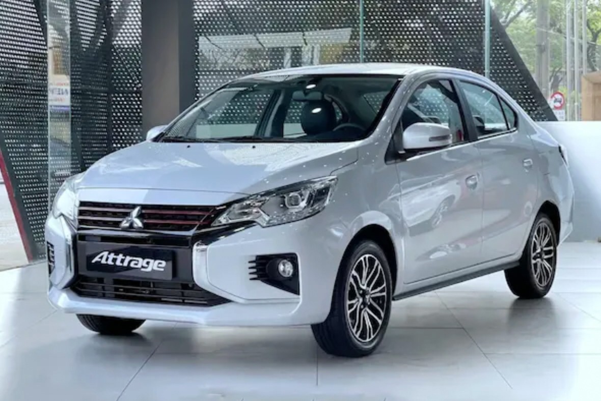 2mitsubishi-xpander-cham-day-gia-duoi-500-trieu-dan-chay-dich-vu-ran-ran-xuong-tien-1762311484.jpg