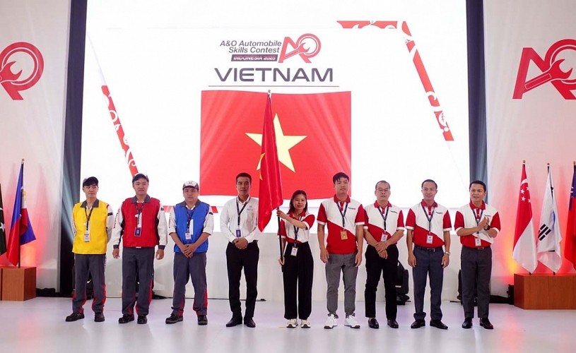 3honda-viet-nam-gianh-cu-dup-vo-dich-tai-hoi-thi-ky-thuat-vien-xuat-sac-chau-a-chau-dai-duong-2025-1762328007.jpg